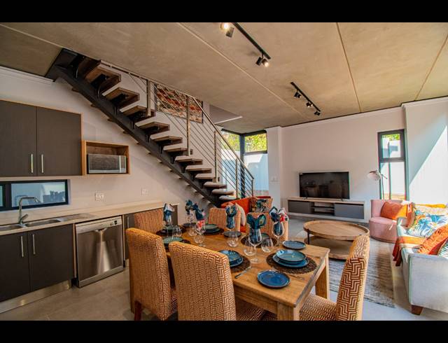 3 BEDROOM TOWNHOUSE FOR SALE IN MENLO PARK